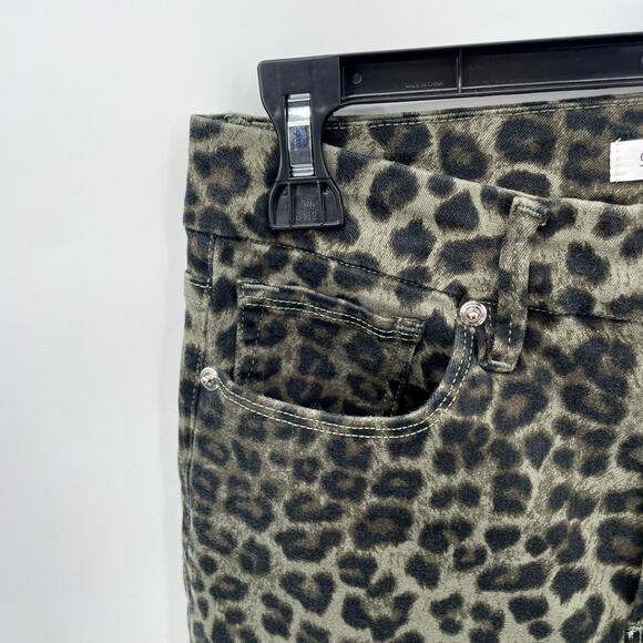 GOOD AMERICAN NWT Good Waist Crop in Sage Leopard Animal Print // 6 - Picture 7 of 11